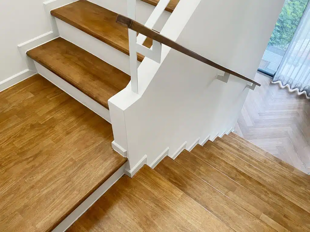 laminate flooring on stairs