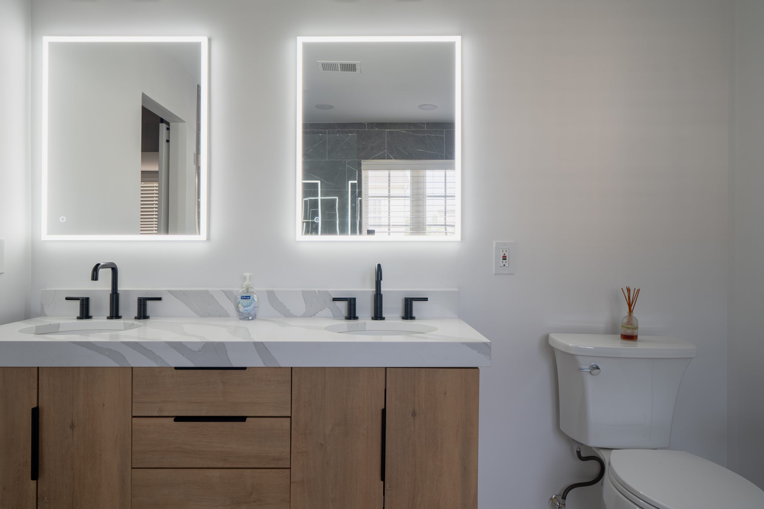 Lorton Bathroom project by City KB Photos-4